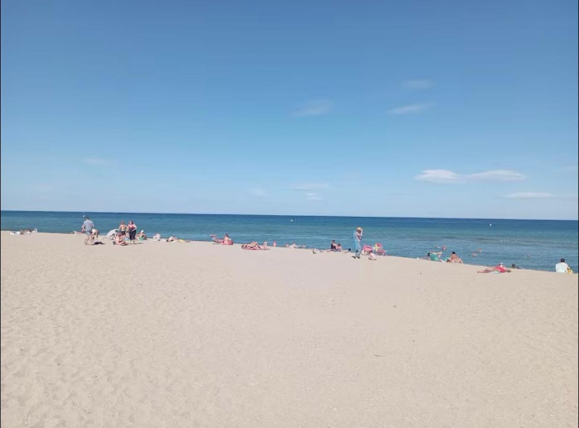 Belle Marina En Bord D'Etang Villa Le Barcares Luaran gambar