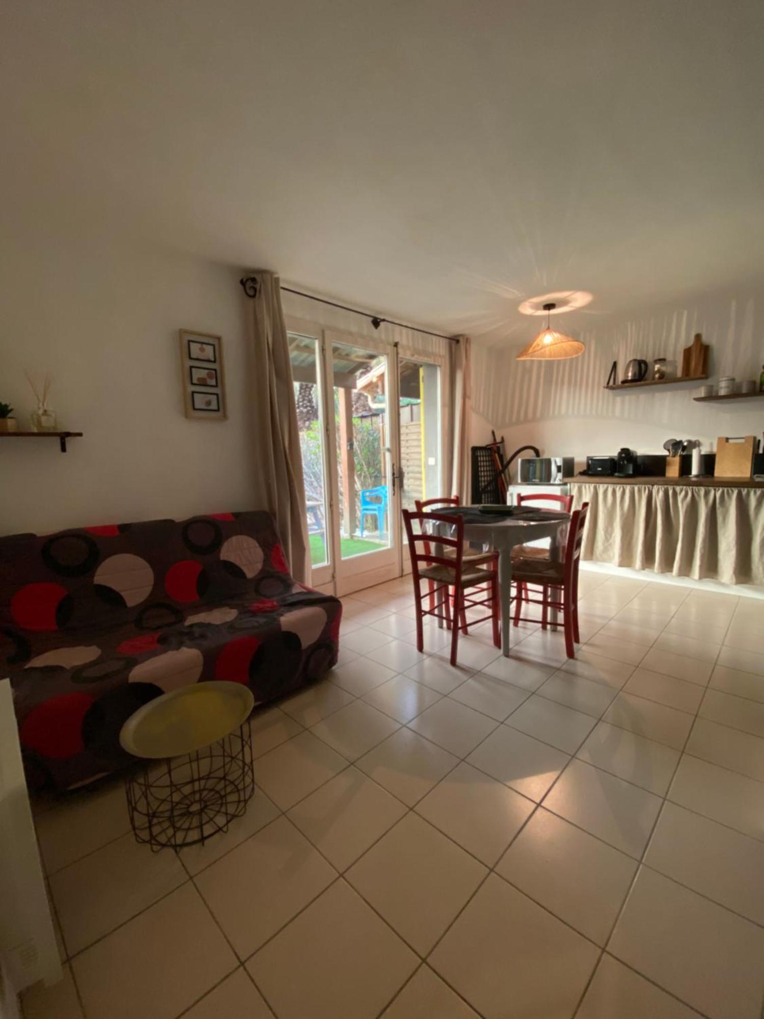 Belle Marina En Bord D'Etang Villa Le Barcares Luaran gambar